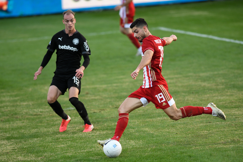 Πάλι στο Β΄ημίχρονο ο Ολυμπιακός, νίκη 2-0 στο Ηράκλειο [Βίντεο]