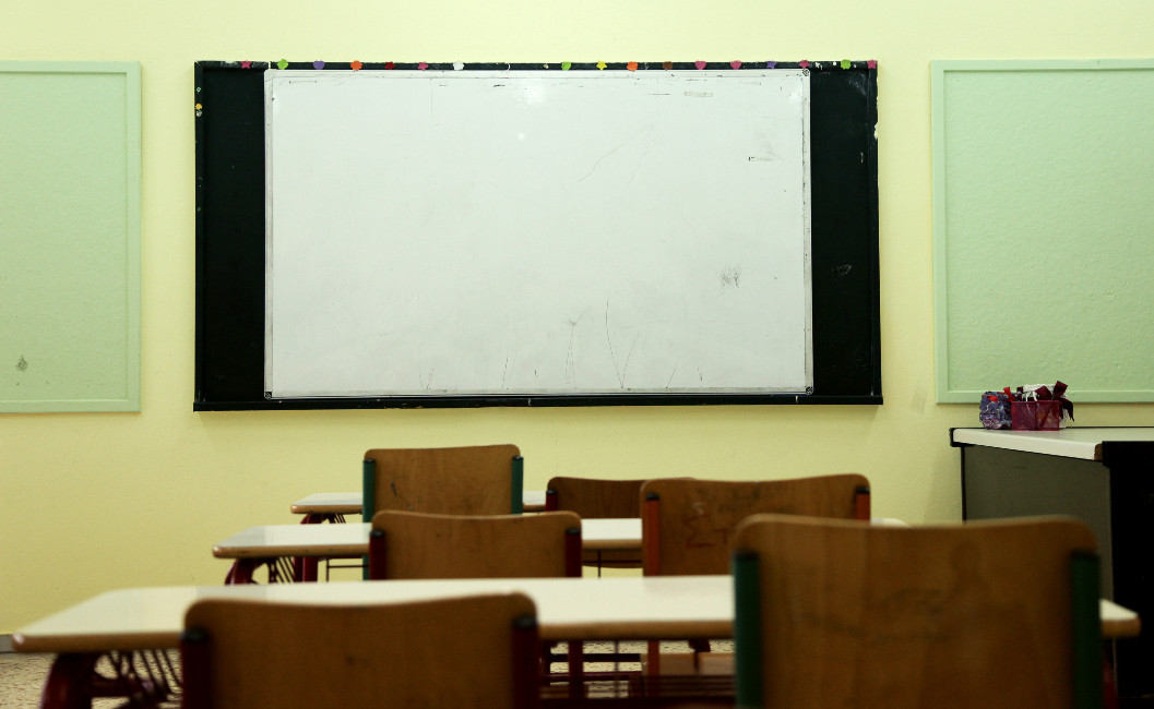 «Απόπειρα κατάργησης μισθού τους καλοκαιρινούς μήνες σε ιδιωτικά σχολεία» καταγγέλλει η ΟΙΕΛΕ