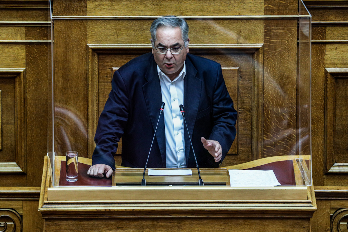 Γιώργος Λαμπρούλης στο Tvxs.gr: Η κυβερνητική πολιτική είναι εγκληματική