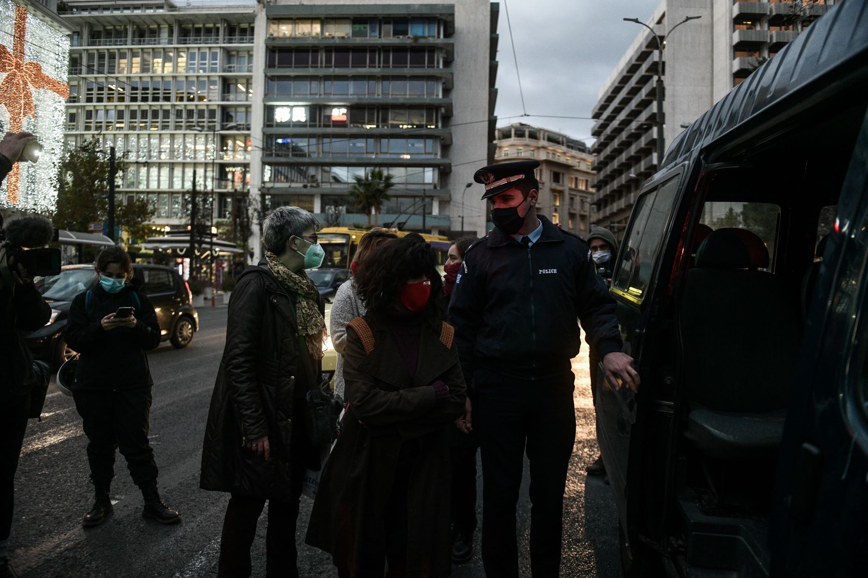 Συλληφθέντες 25ης Νοεμβρίου προς Χρυσοχοΐδη: Αν δεν αποσυρθούν κατηγορίες και πρόστιμα, η συγγνώμη είναι για λόγους επικοινωνιακούς