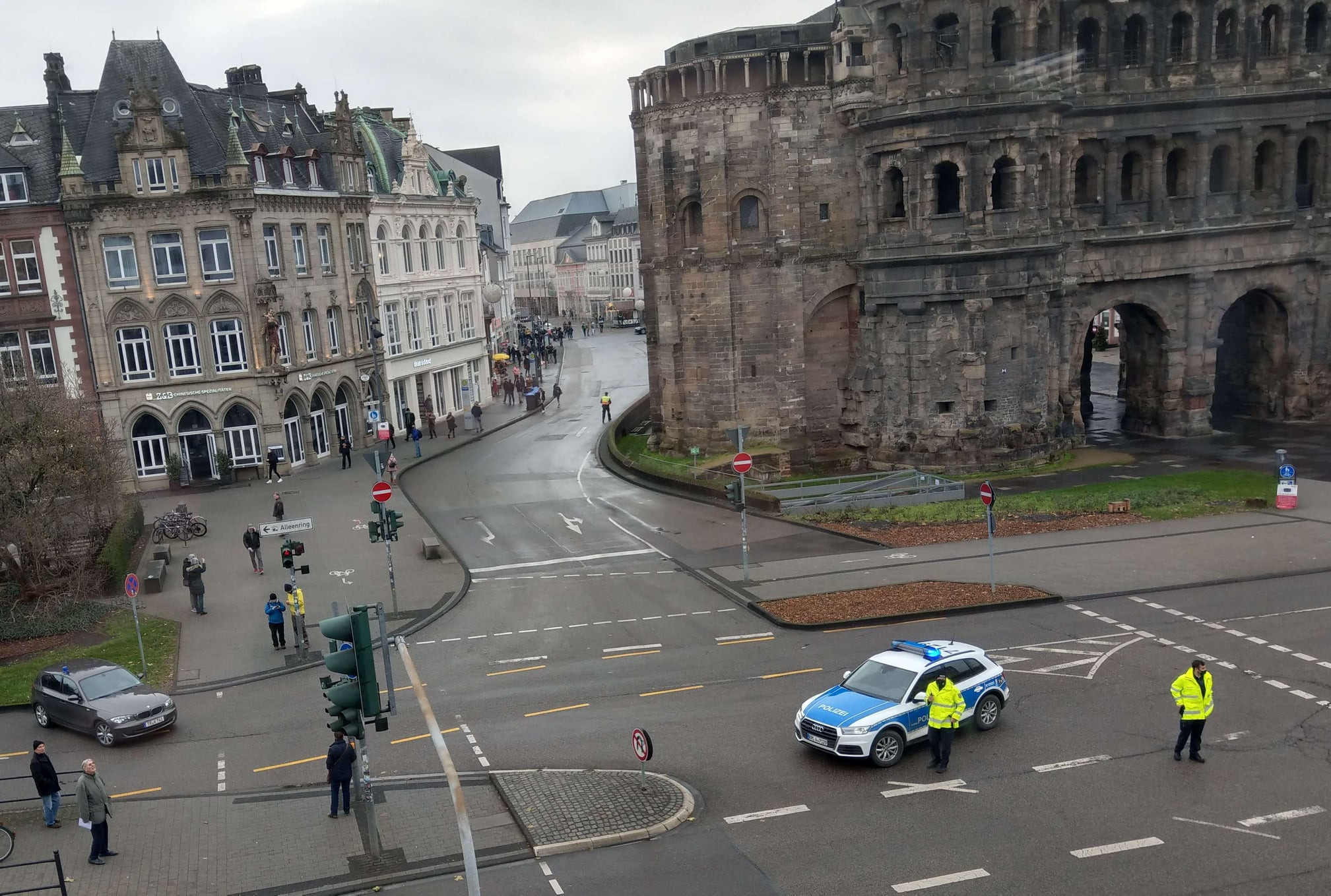 Γερμανία: Αυτοκίνητο έπεσε σε πεζούς στην Trier – Τουλάχιστον τέσσερις νεκροί, μεταξύ αυτών και ένα βρέφος [Βίντεο]