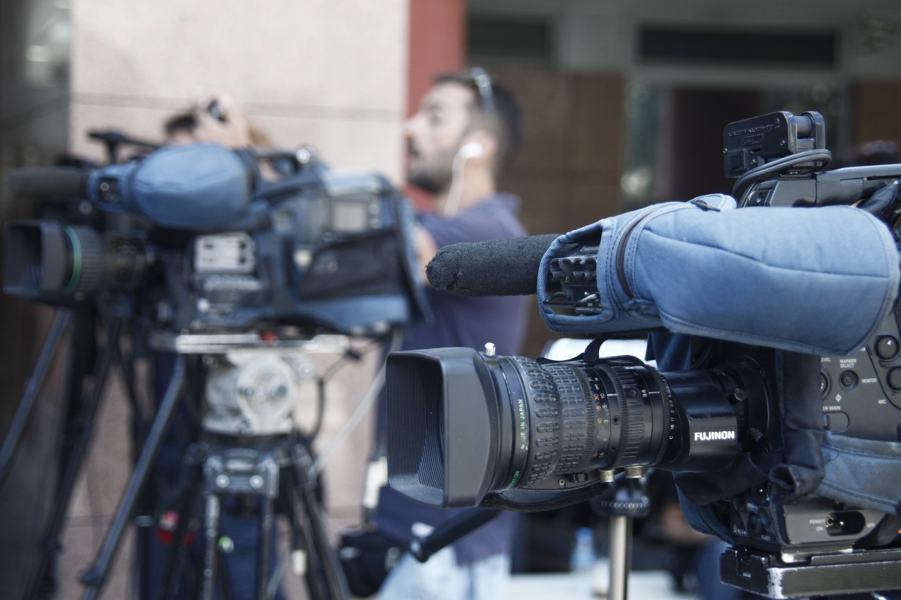 Ομοσπονδία και δημοσιογραφικές ενώσεις: Να αποσυρθεί άμεσα το νομοσχέδιο Πέτσα