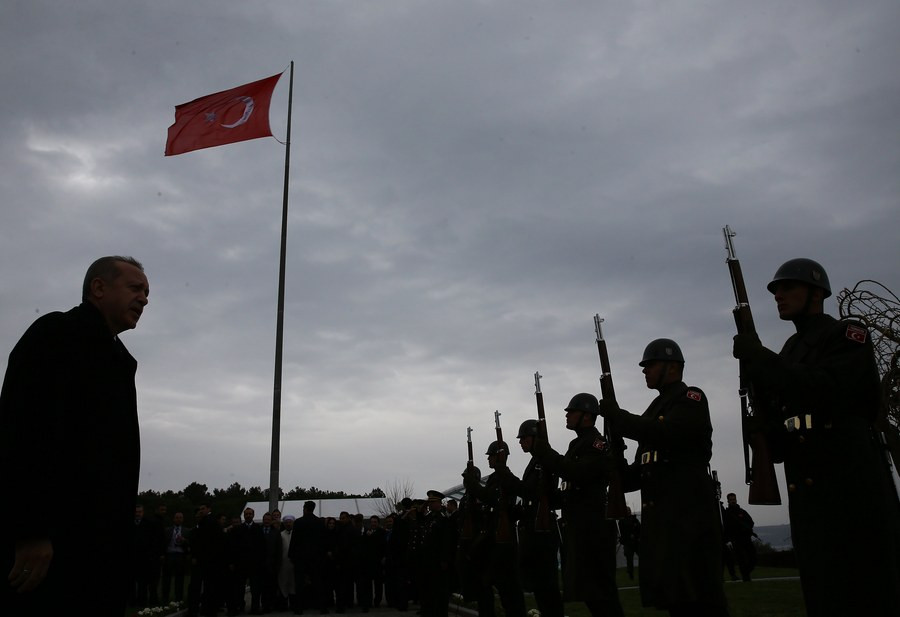 Τουρκία: Συλλαμβάνονται 304 στρατιωτικοί ως συνεργάτες του Γκιουλέν