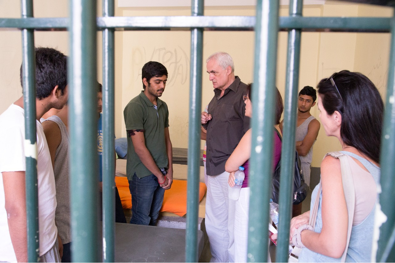 Το τέλος της «προστατευτικής φύλαξης» ως αρχή νέας αντιμετώπισης του προσφυγικού