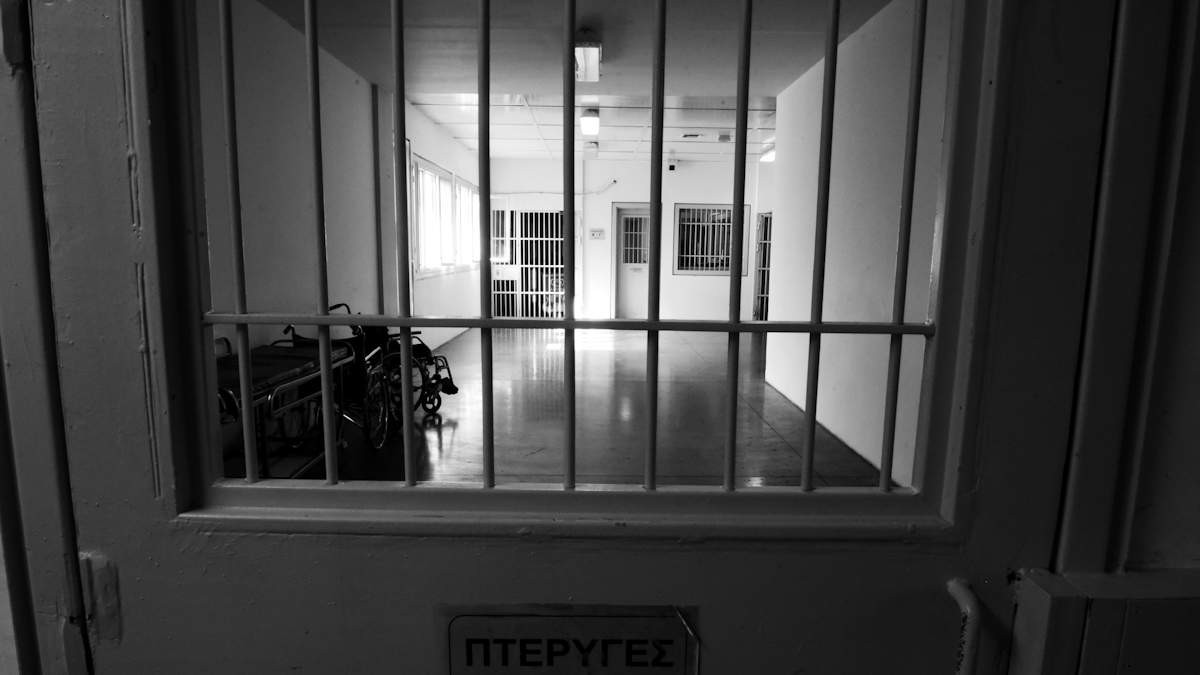Δεκάδες κρούσματα στις φυλακές Λάρισας