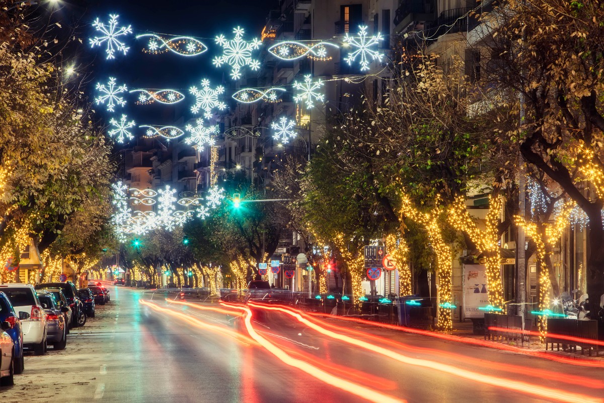 Πληθαίνουν οι αντιδράσεις των επιδημιολόγων για το ρεβεγιόν των 9 ατόμων