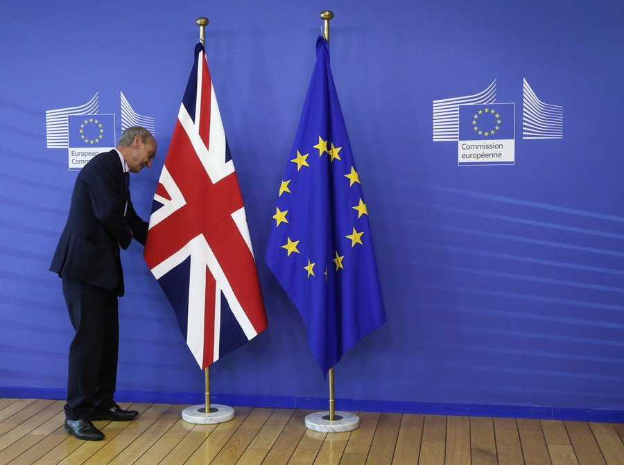 Οριστική συμφωνία ΕΕ – Βρετανίας για το Brexit