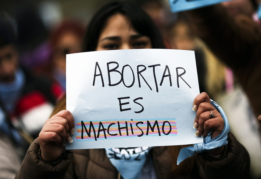Αργεντινή: Η Γερουσία ενέκρινε το νομοσχέδιο που νομιμοποιεί τις αμβλώσεις