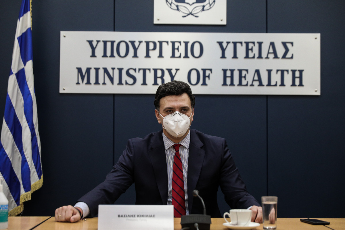 Βλαχογιαννόπουλος (καθηγητής Παθολογίας-Ανοσολογίας): Έλλειψη στοιχειώδους στρατηγικής από το κράτος στην αντιμετώπιση της πανδημίας