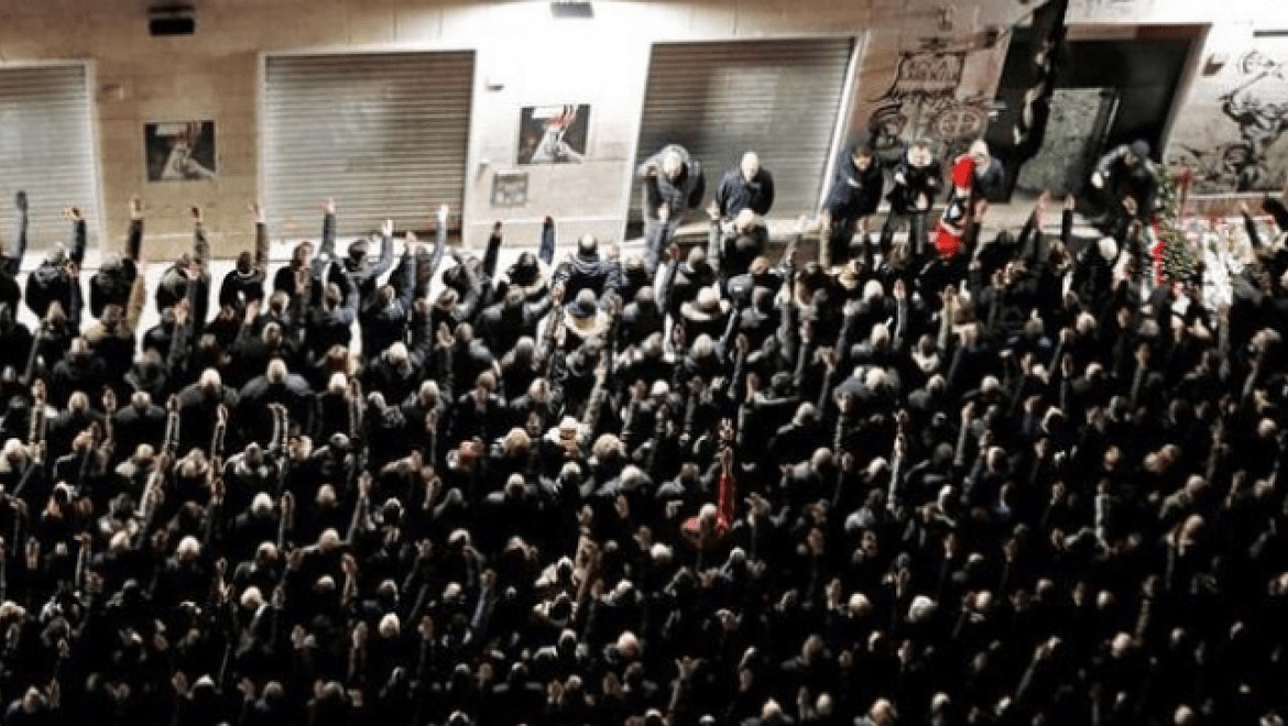 Ρώμη: Εκατοντάδες σε συγκέντρωση χαιρετούν φασιστικά