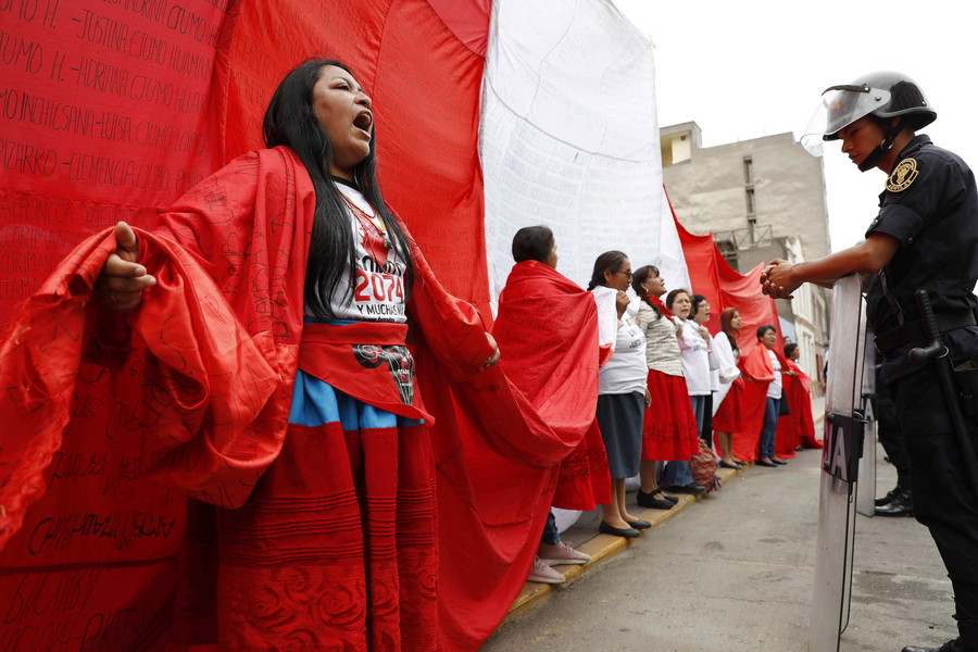 Σε δίκη για τη στείρωση ιθαγενών και φτωχών ο Φουχιμόρι και τρεις υπουργοί Υγείας στο Περού
