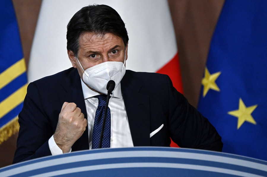 Ιταλία: Τζουζέπε Κόντε με κυβέρνηση μειοψηφίας;