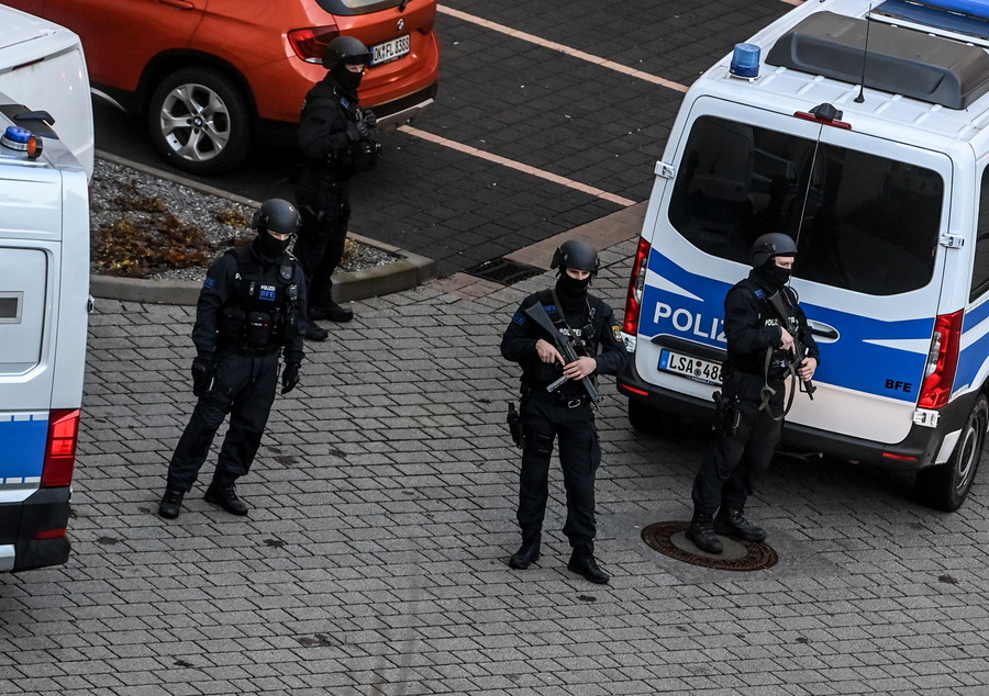 Συναγερμός στην Φρανκφούρτη ύστερα από επίθεση με μαχαίρι