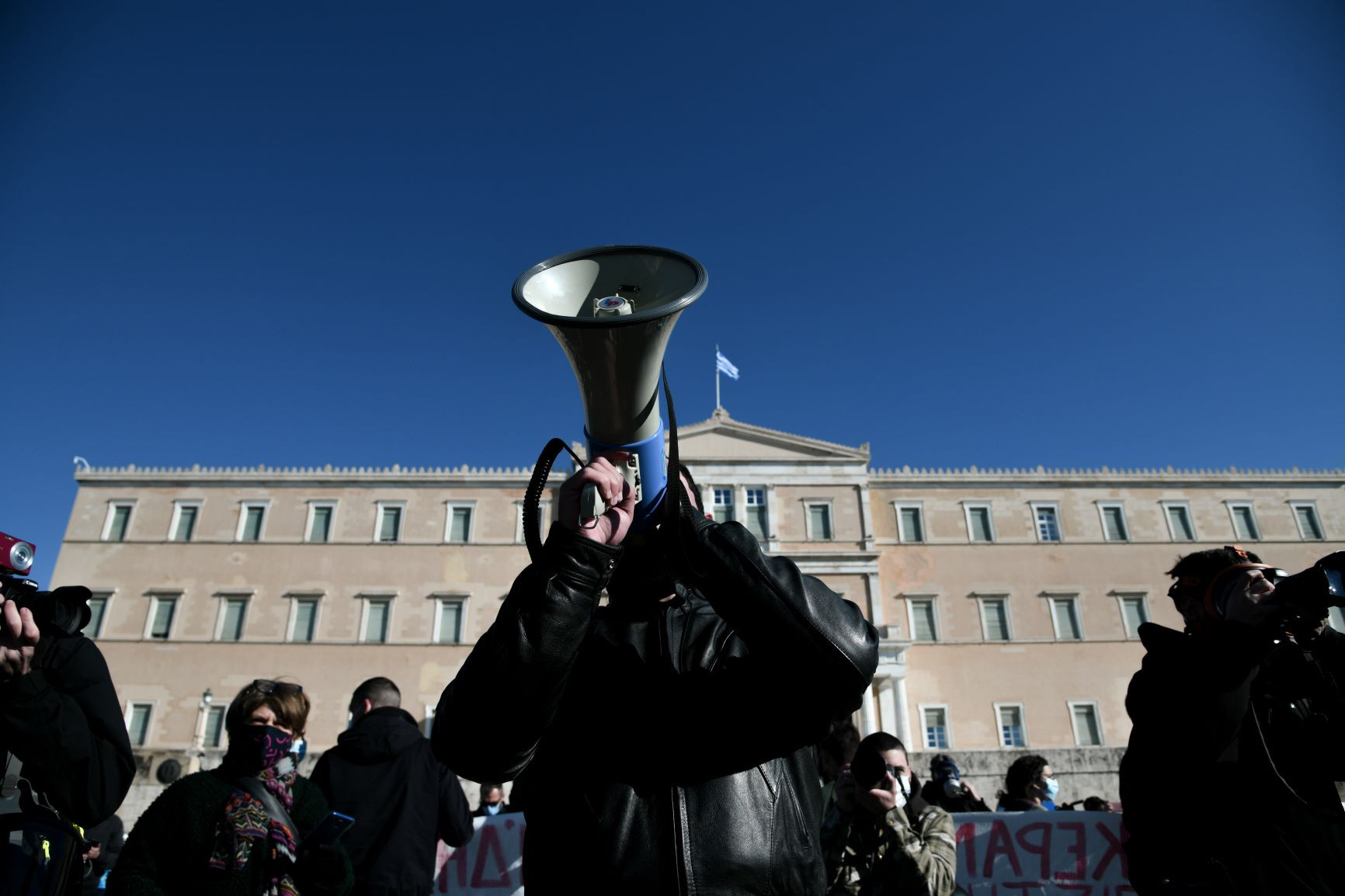 Αντιπαράθεση κυβέρνησης – ΣΥΡΙΖΑ για την πορεία των φοιτητών