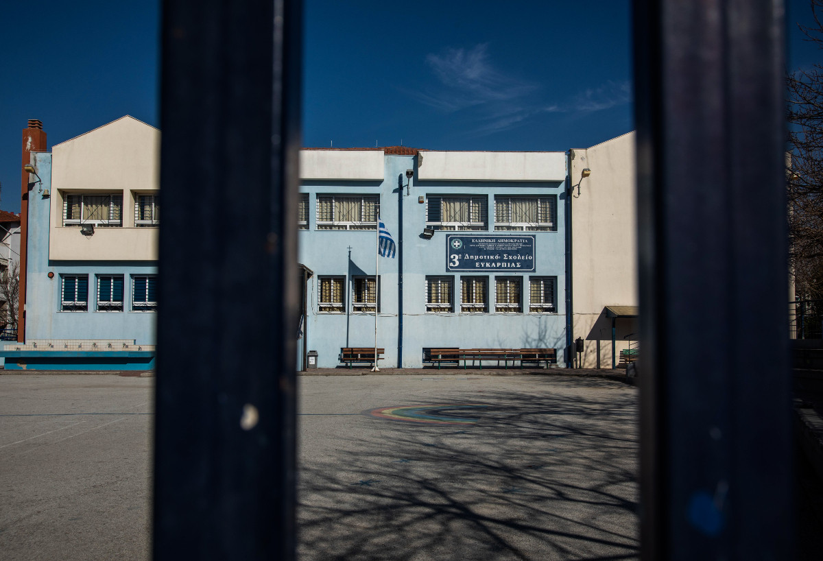 Το σκληρό lockdown στην Αττική και ο ρόλος των σχολείων