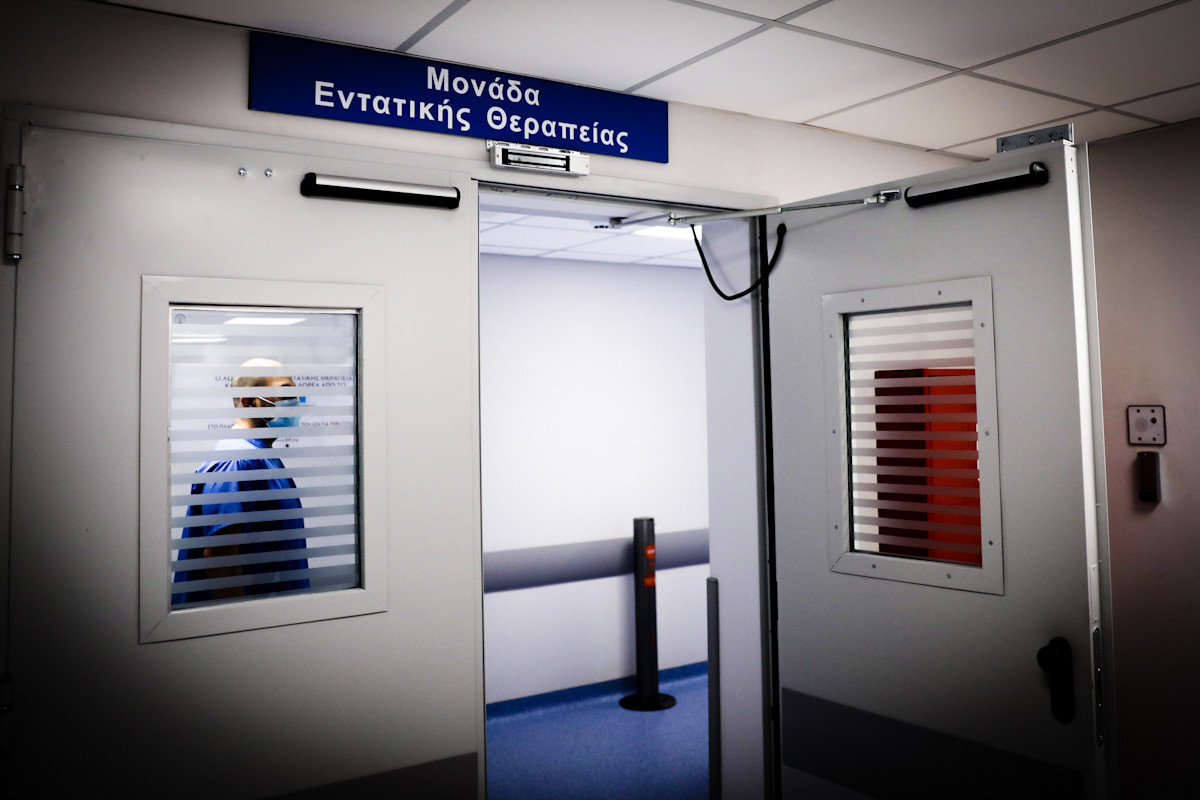 Κοροναϊός: Αναζητούνται επειγόντως νέες κλίνες ΜΕΘ στα νοσοκομεία της Αττικής