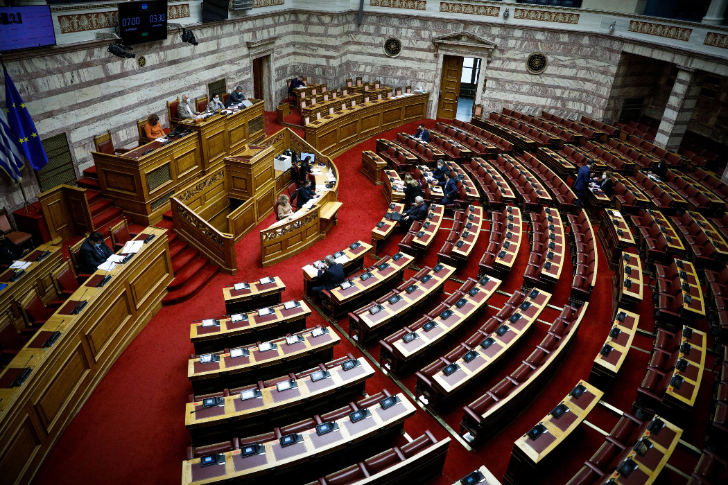 «Πέρασε» με ψήφους της ΝΔ το νομοσχέδιο για τα ΜΜΕ