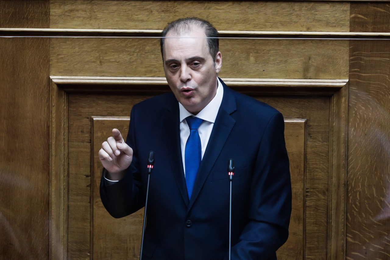 Βελόπουλος: Η Μενδώνη έπρεπε να παραιτηθεί