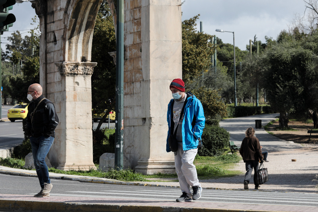 Πελώνη: Κωδικός 6 μόνο για μετακινήσεις με τα πόδια
