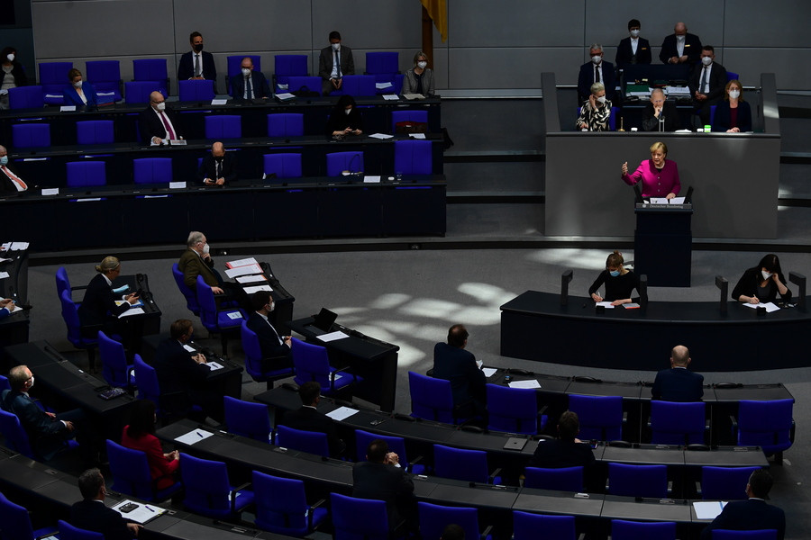 Κατοχή και αποζημιώσεις στη γερμανική βουλή
