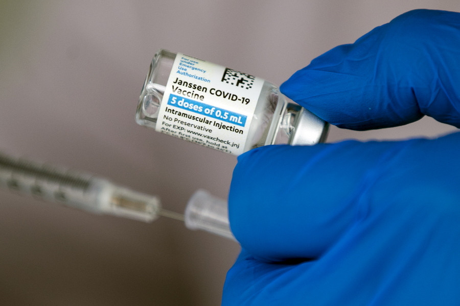 ΗΠΑ: Καταστράφηκαν 15 εκ. εμβόλια της J