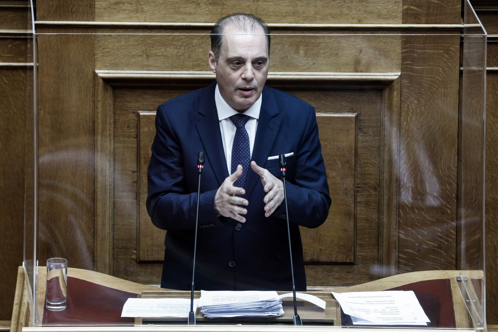 Κ. Βελόπουλος: «Η κυβέρνηση πήρε τα σκληρότερα μέτρα παγκοσμίως και πάλι απέτυχε»