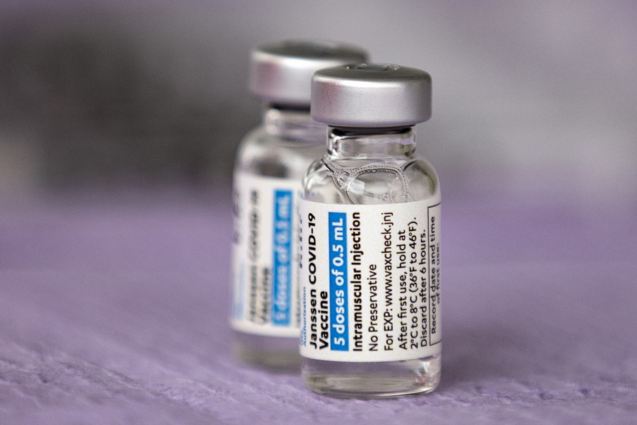 EMA: Τέσσερις θρομβώσεις μετά από εμβολιασμούς με Johnson