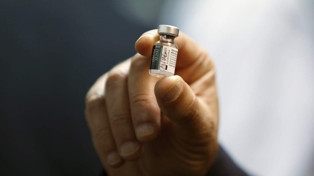 Πρώην αρχηγοί κρατών και νομπελίστες καλούν Μπάιντεν να υποστηρίξει την απελευθέρωση της πατέντας των εμβολίων