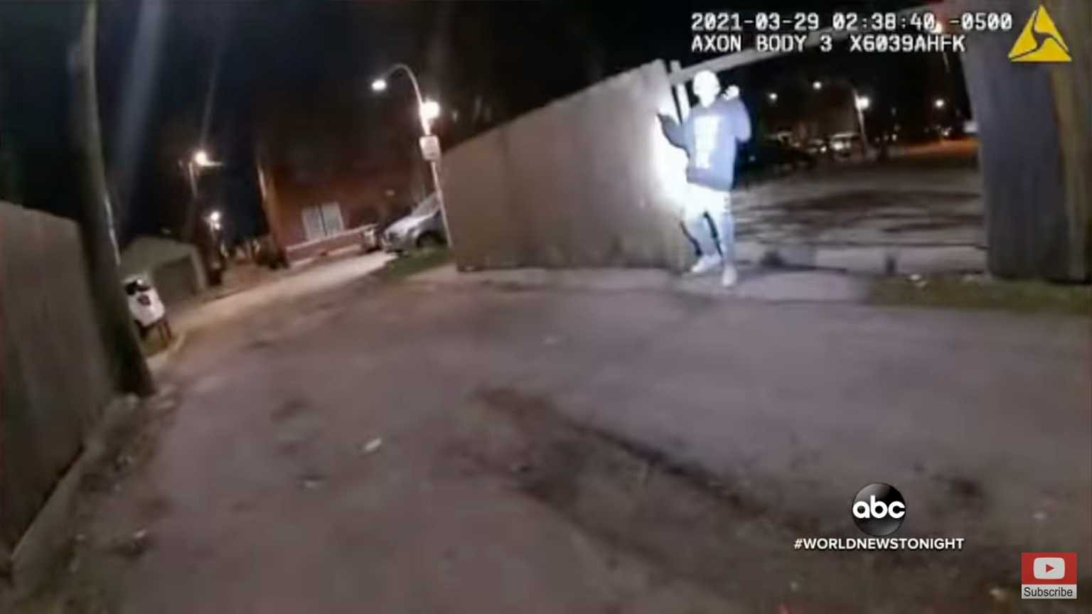 Βίντεο ντοκουμέντο: Αστυνομικός στις ΗΠΑ πυροβολεί θανάσιμα 13χρονο που έχει σηκώσει τα χέρια ψηλά