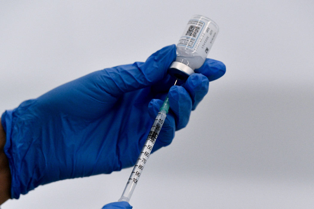 Τζανάκης: Δεν αποκλείω καθόλου το ενδεχόμενο τρίτης δόσης και επικαιροποίησης των εμβολίων
