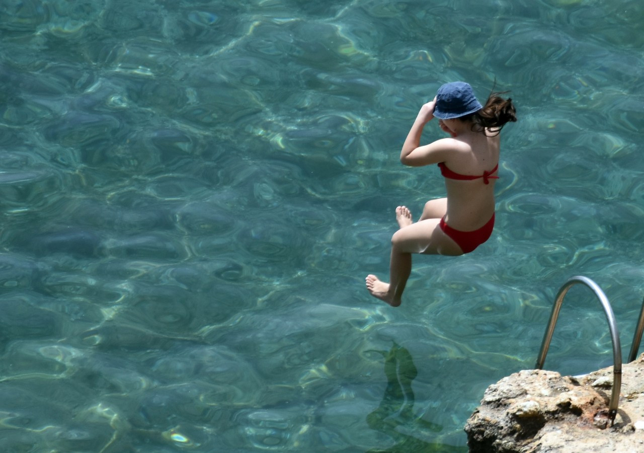 «Καρφιά» από τους New York Times για το άνοιγμα του τουρισμού στην Ελλάδα