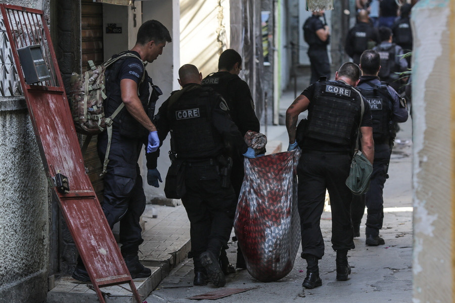 Βραζιλία: Δεκάδες νεκροί μετά από αστυνομική έφοδο σε φαβέλα του Ρίο ντε Τζανέιρο