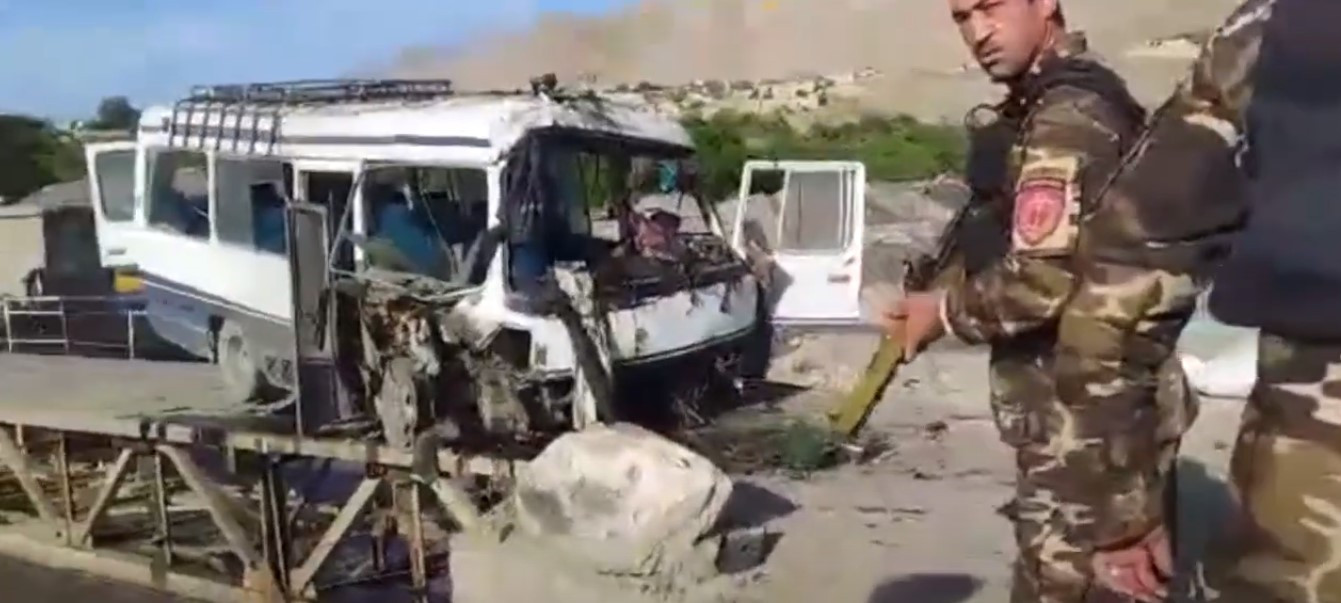 Αφγανιστάν: Νέα πολύνεκρη βομβιστική επίθεση σε λεωφορείο