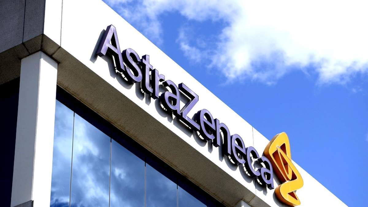 Κομισιόν για AstraΖeneca: Δεν ζητάμε οικονομική αποζημίωση, διεκδικούμε την παράδοση των εμβολίων