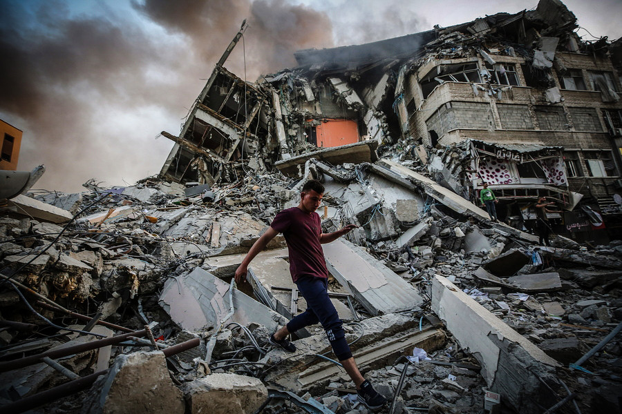 Επίθεση Ισραήλ στη Γάζα: Σφυροκόπημα από αέρα και πόλεμος νεύρων με χερσαία εισβολή