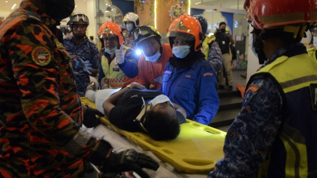 Μαλαισία: Πάνω από 200 τραυματίες από σύγκρουση τρένων στην Κουάλα Λουμπούρ