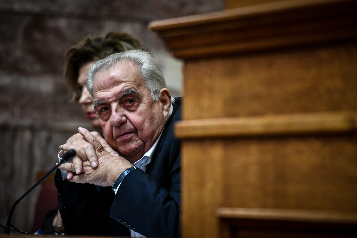 Τι συμβαίνει μεταξύ ΣΥΡΙΖΑ και Πρασίνων; Η έδρα Φλαμπουράρη και ο πολιτικός παγετός