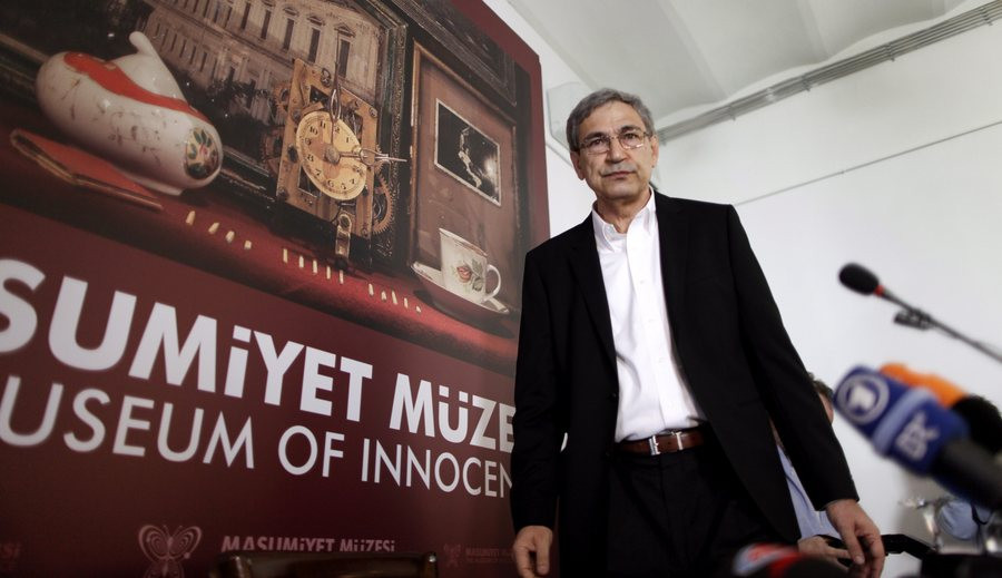 Ορχάν Παμούκ: «Οι κάλπες στην Τουρκία περιορίζουν τη Δημοκρατία»