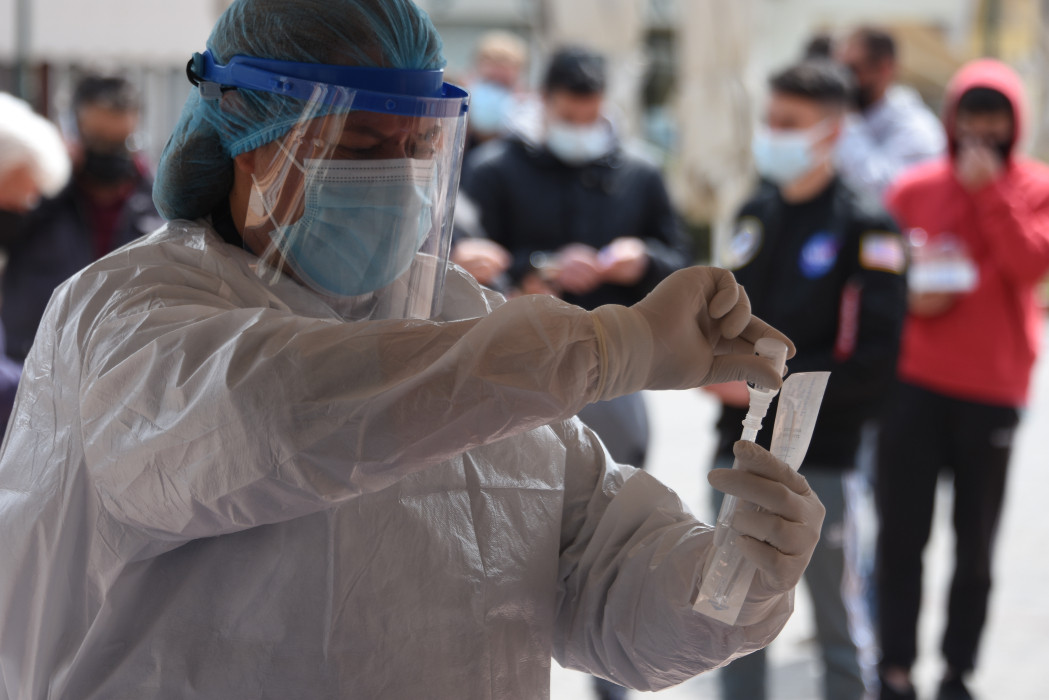 Τζάνακης: 30 μεταλλάξεις φέρει η παραλλαγή του ιού στην Κρήτη [Βίντεο]