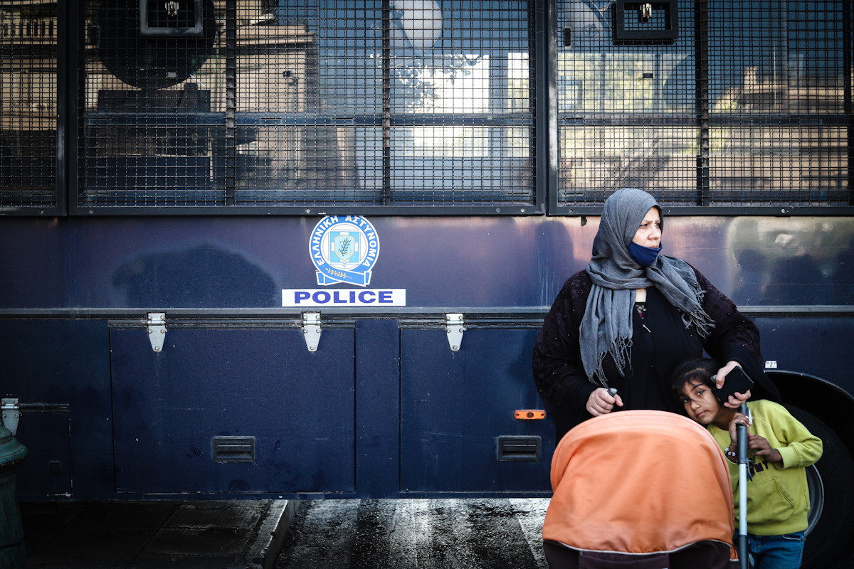 Γιατί η κυβέρνηση αναγνώρισε την Τουρκία ως «ασφαλή χώρα» για τους πρόσφυγες;