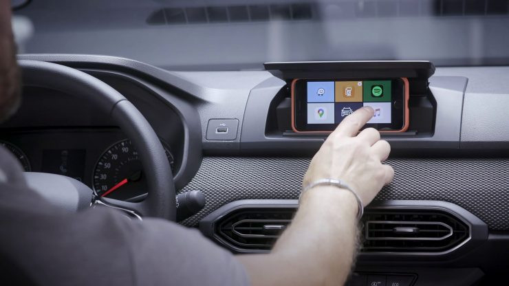 Dacia Media Control: To σύστημα πολυμέσων που χωράει στην τσέπη σας
