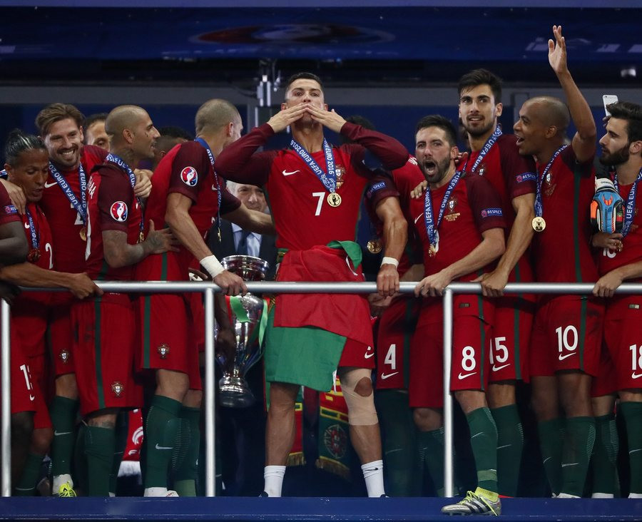Euro 2016: θρίαμβος της Πορτογαλίας των Σάντος και Ρονάλντο μέσα στη Γαλλία [Βίντεο]