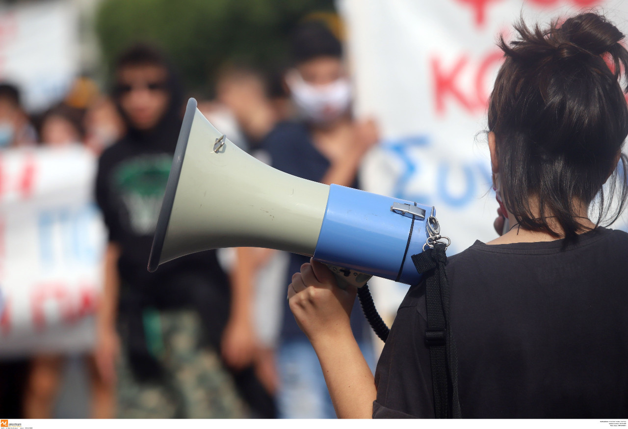 Οργή μαθητών κατά Κεραμέως και Χατζηδάκη: «Ντροπή να μιλάνε εκ μέρους μας»