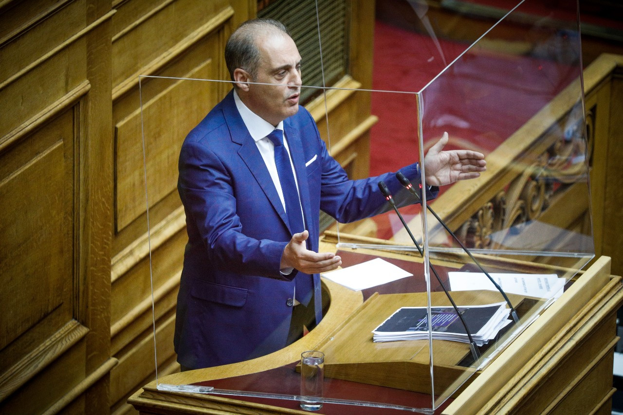 Βελόπουλος: Το νομοσχέδιο θέλει ανάπτυξη με φτηνή εργασία