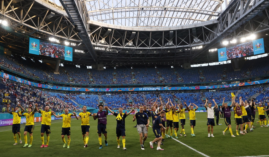Η Σουηδία στα νοκ-άουτ, πρώτη στον 5ο όμιλο, 3-2 την Πολωνία [Βίντεο]