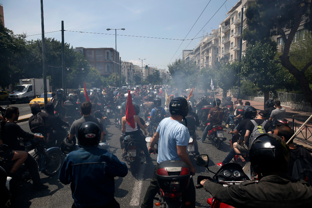 Συνδικάτο Επισιτισμού Τουρισμού Ξενοδοχοϋπαλλήλων Ν. Αττικής: Εγκληματικό να επιβάλλουν δουλειά σε διανομείς εν μέσω καύσωνα