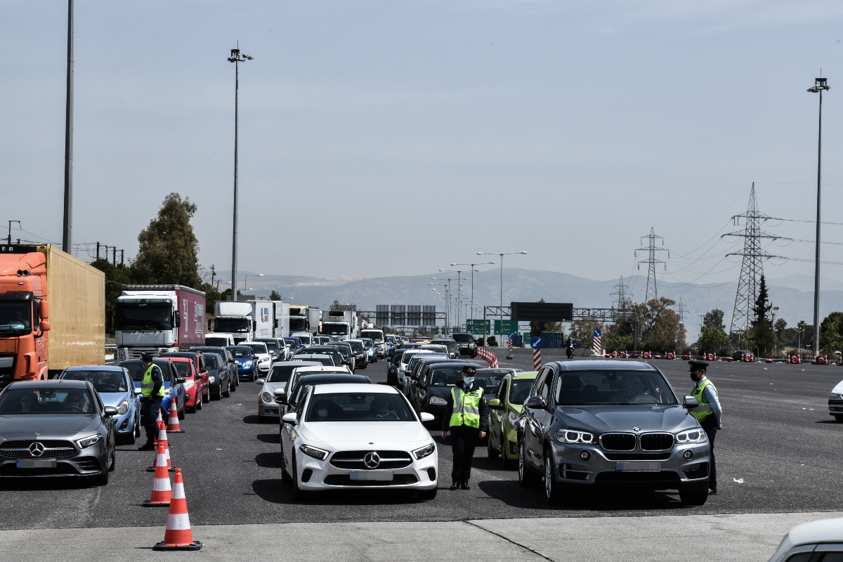 Μετακίνηση εκτός νομού μόνο για εμβολιασμένους ή με αρνητικό rapid – μοριακό τεστ;