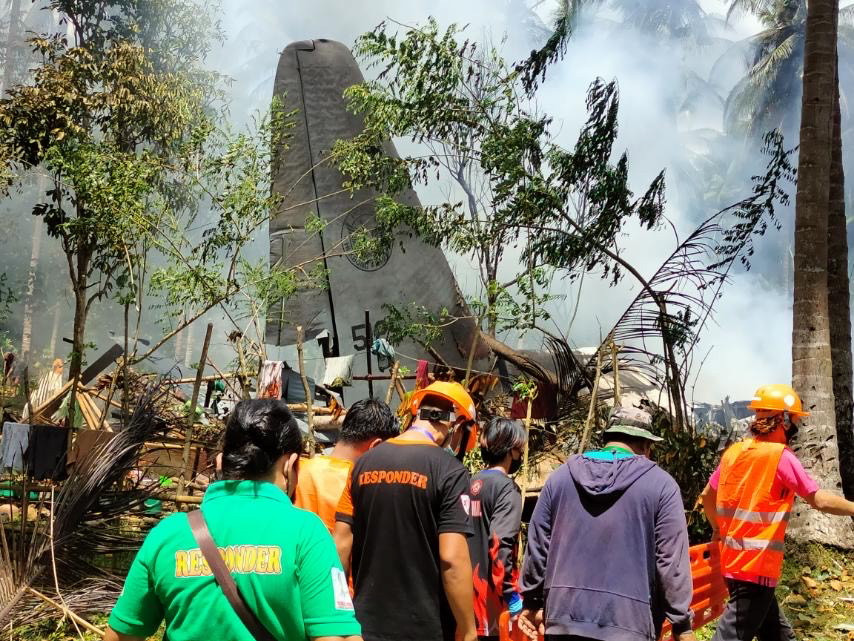 Φιλιππίνες: Βρέθηκε το «μαύρο κουτί» του C-130