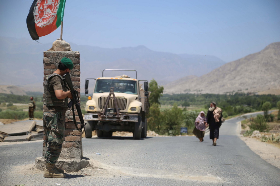 Το Αφγανιστάν βυθίζεται στο χάος – Οι Ταλιμπάν ανακοίνωσαν ότι ελέγχουν το 85%