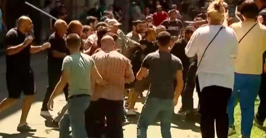 Γεωργία: Νεκρός καμεραμάν μετά από αντί-Pride διαδήλωση ακροδεξιών (Βίντεο)